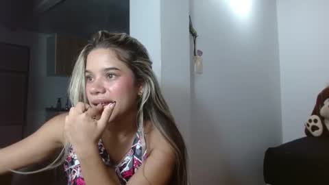 Snapshot of little_babyboo_ chatting on 06.22.26 Catalina online show from 06.22.26