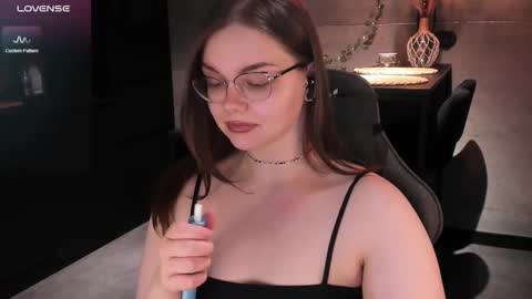 Eva online show from 02.21.25