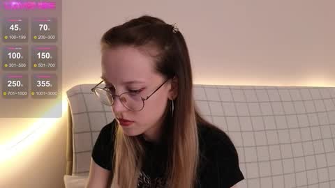 Snapshot of little_bliss chatting on 10.23.25 little_bliss online show from 10.23.25