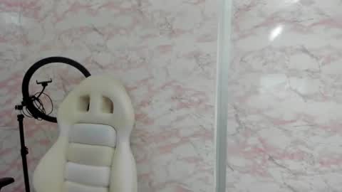 Snapshot of little_doll_4u chatting on 07.04.26 ANNI online show from 07.04.26