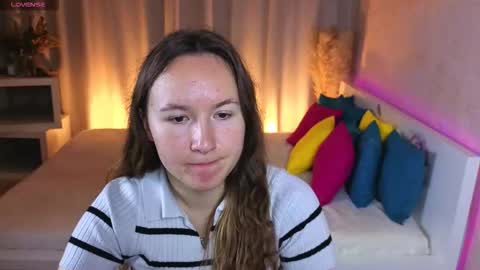 Snapshot of little_doll_meow chatting on 09.11.25 Alexandra online show from 09.11.25