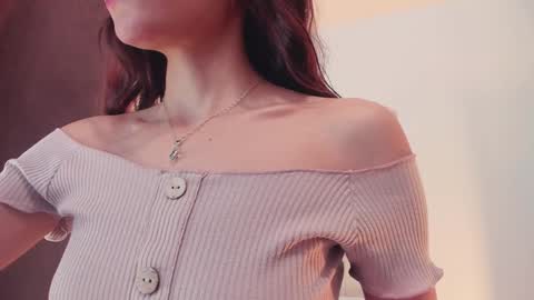 Help me reach 100 likes online show from 01.25.25