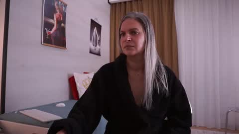 little_heart_andreea online show from 11.04.25