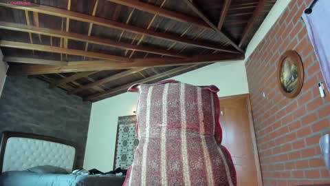 Izzi online show from 12.13.24