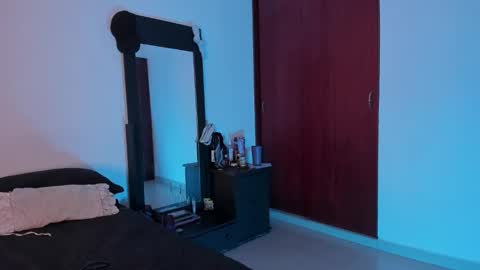 kayla  Instagram kayla 71082 online show from 02.28.25