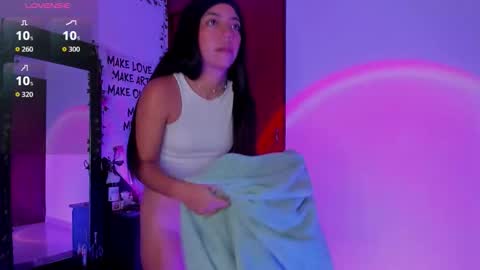 kayla  Instagram kayla 71082 online show from 09.30.25