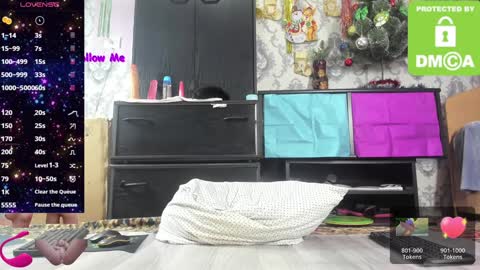 Snapshot of little_letti chatting on 01.25.25 Letti online show from 01.25.25