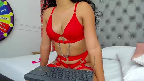 little_lilith_apple online show from 02.12.25