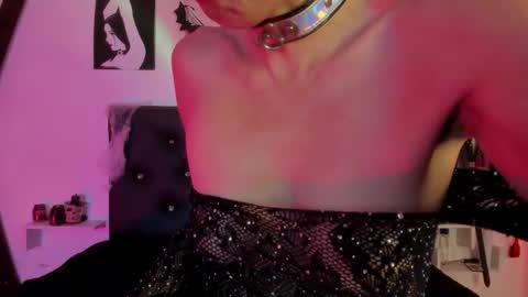 Little Nauughty2 online show from 10.15.25