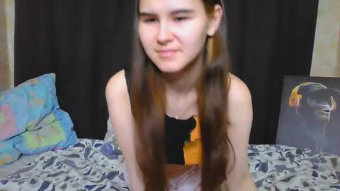 Snapshot of little_owlx chatting on 09.26.25 Alice.. online show from 09.26.25