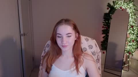 little_pretty_woman online show from 12.17.24