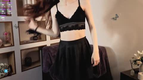 Snapshot of little_red_rosy chatting on 09.26.25 Rosy online show from 09.26.25