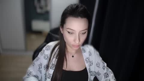 Snapshot of little_witch_777 chatting on 12.10.24 Alice online show from 12.10.24