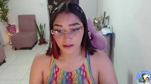 Snapshot of littleangelx_m chatting on 01.11.25 Daniela online show from 01.11.25