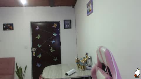 Snapshot of littleangelx_m chatting on 02.05.25 Daniela online show from 02.05.25