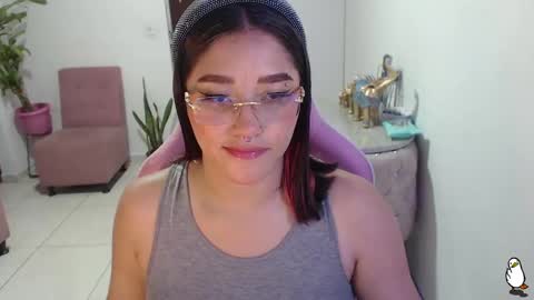 Snapshot of littleangelx_m chatting on 02.24.25 Daniela online show from 02.24.25