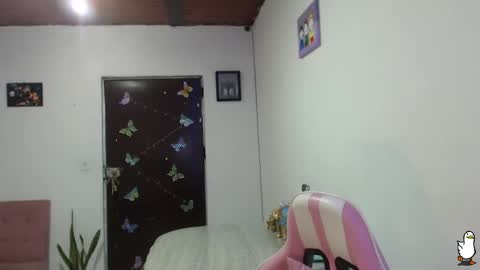 Snapshot of littleangelx_m chatting on 02.25.25 Daniela online show from 02.25.25
