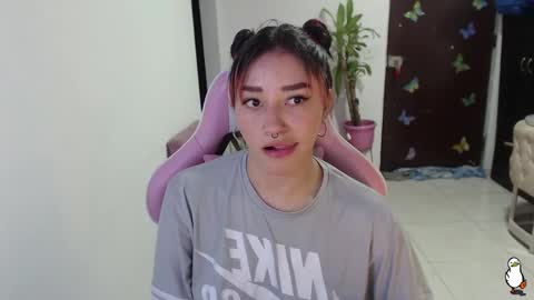 Snapshot of littleangelx_m chatting on 09.27.25 Daniela online show from 09.27.25