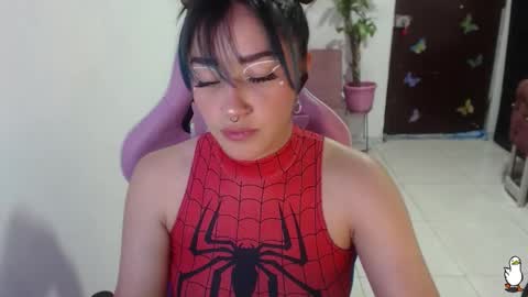 Snapshot of littleangelx_m chatting on 10.28.25 Daniela online show from 10.28.25