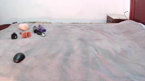 Snapshot of littleboy966 chatting on 02.12.25 littleboy online show from 02.12.25