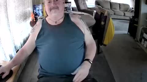 Littled83057 online show from 04.24.26