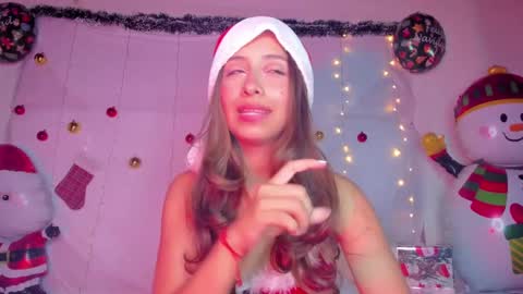 littlee_emma_ online show from 12.24.24