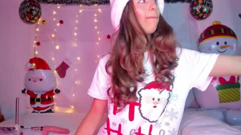 littlee_emma_ online show from 12.28.24