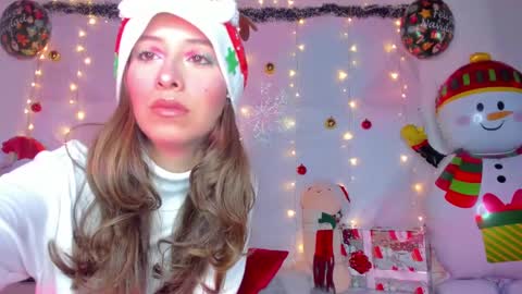 littlee_emma_ online show from 12.30.24