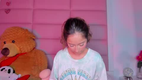littlee_emma_ online show from 02.08.25