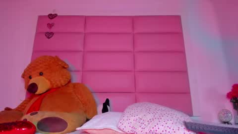 littlee_emma_ online show from 02.12.25
