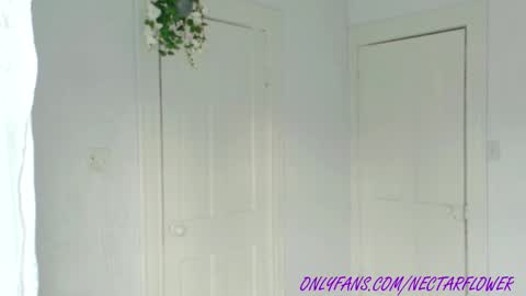Snapshot of littlegreekflower chatting on 02.09.25 Audra A online show from 02.09.25