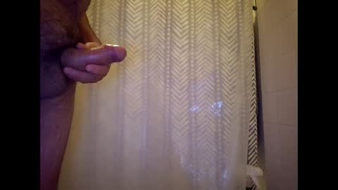 littleguyy888 online show from 09.18.25