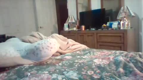 littlekenny1951 online show from 11.19.25