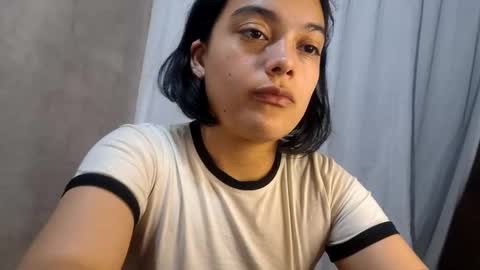 Snapshot of littlemelii chatting on 09.17.25 Melia online show from 09.17.25