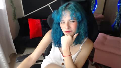 LAUREN online show from 09.17.25