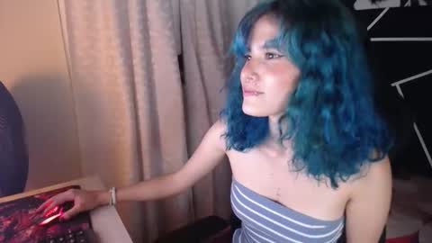 LAUREN online show from 09.26.25