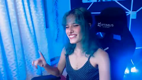 LAUREN online show from 10.02.25