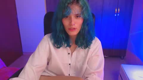 LAUREN online show from 10.14.25