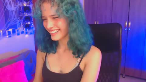 LAUREN online show from 10.14.25