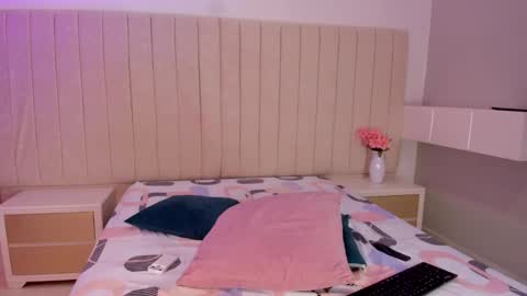 im olivia IG littleolivia01 online show from 03.13.26