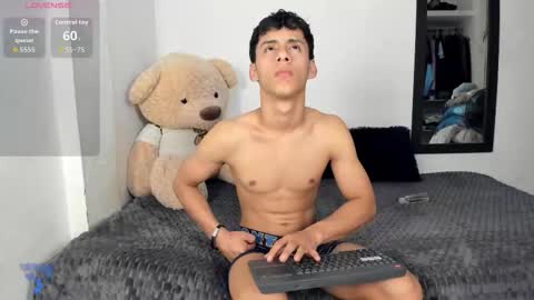 Snapshot of littleparker chatting on 10.07.25 PARKER online show from 10.07.25