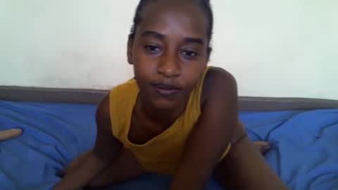 littlesandie online show from 10.22.25