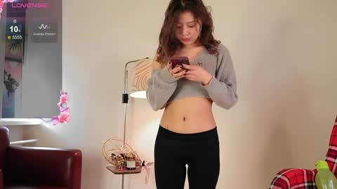 Ayumi or Yumi online show from 04.12.26