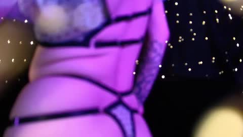 Niki  free tg channel with some photos gifs and info about streams  online show from 10.26.25