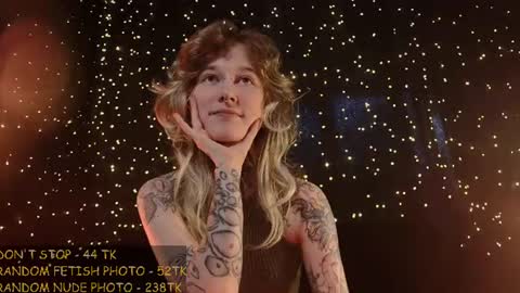 Snapshot of littlespacemouse chatting on 06.20.26 Niki free tg channel with some photos gifs and info about streams online show from 06.20.26