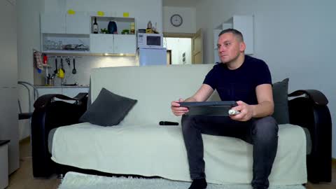 Little Tifany online show from 11.13.25