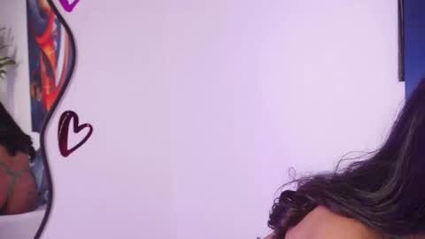 Snapshot of littletammy_ chatting on 11.28.25 littletammy_ online show from 11.28.25