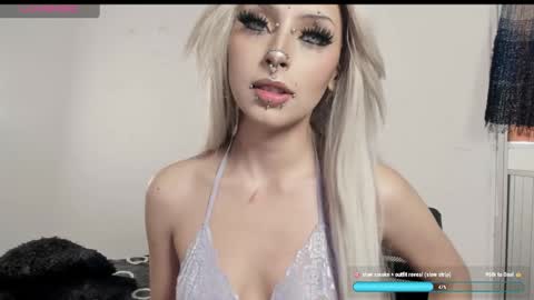 Liu help me to reach 100 thumps up daddy online show from 04.18.26