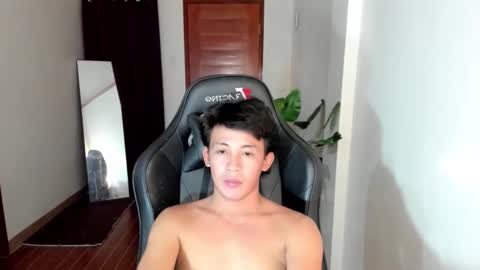 livcumer02 online show from 09.18.25