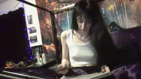 Liv Mirage online show from 12.28.24